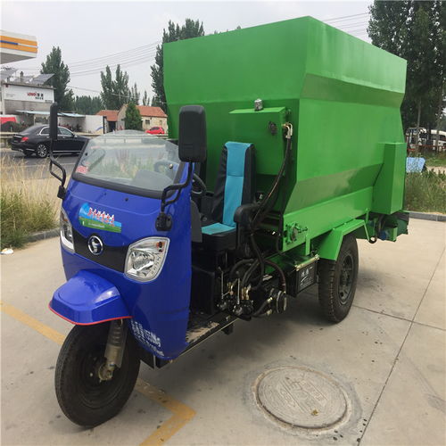 家禽養(yǎng)殖新利器 機(jī)動(dòng)式養(yǎng)殖草料撒料車(chē)與攪拌投料機(jī)的應(yīng)用與優(yōu)勢(shì)